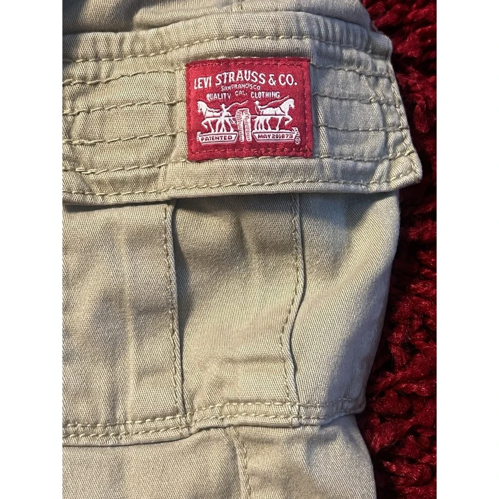 Levi's Boys Cargo Pants – Size 6 – Khaki – Brand New (No Tags)